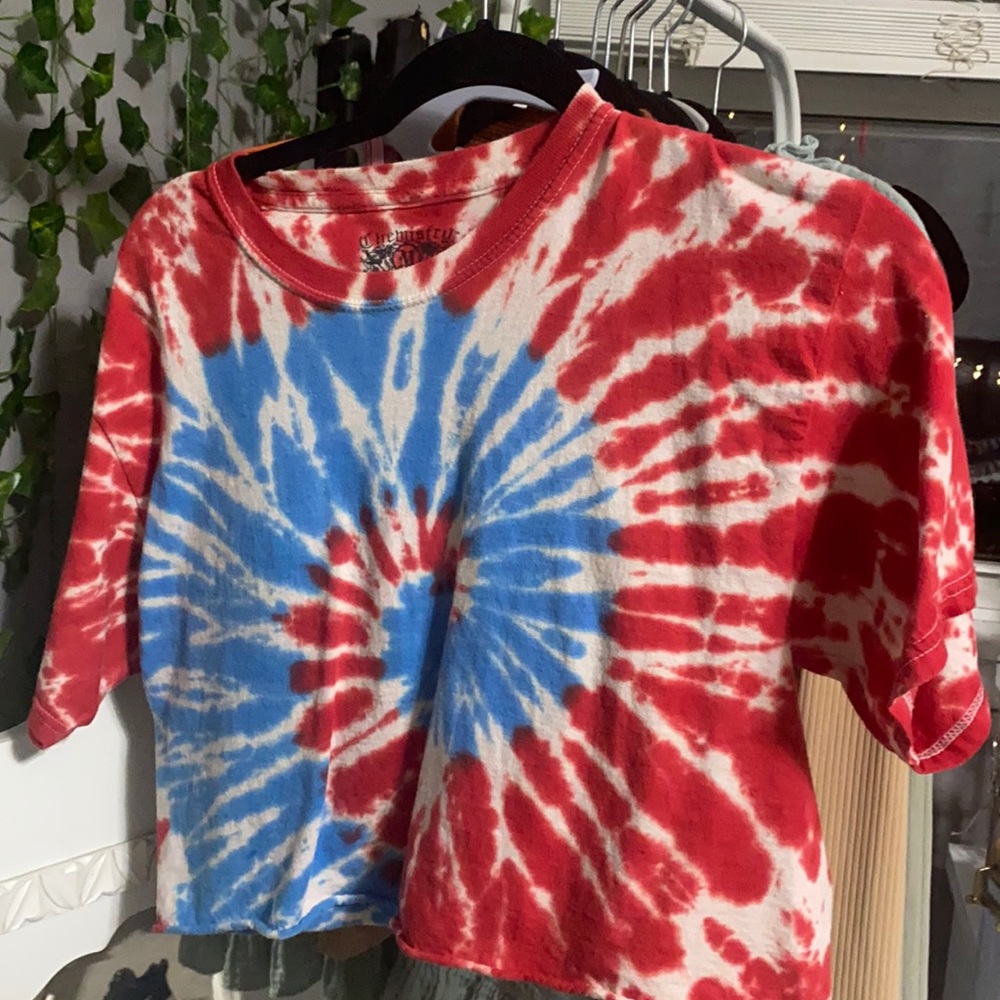 🇺🇸 RED WHITE AND BLUE TIE DYE CROP TOP